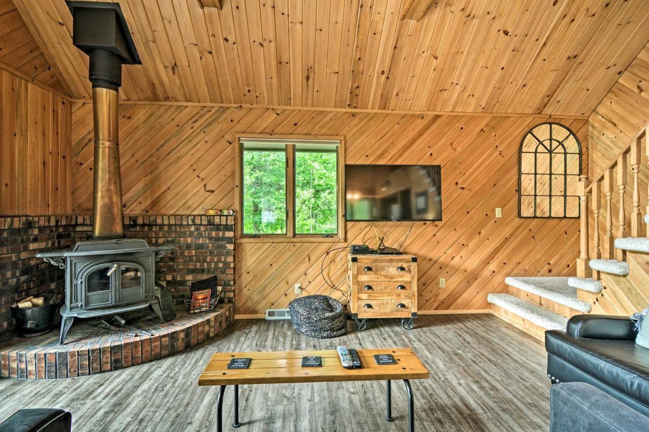 Riverfront Traverse City Cabin Fish, Kayak And Tube מראה חיצוני תמונה