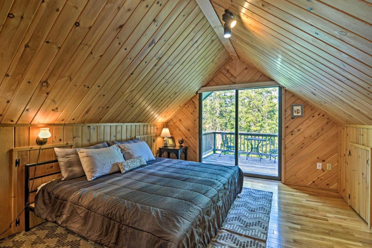 Riverfront Traverse City Cabin Fish, Kayak And Tube מראה חיצוני תמונה