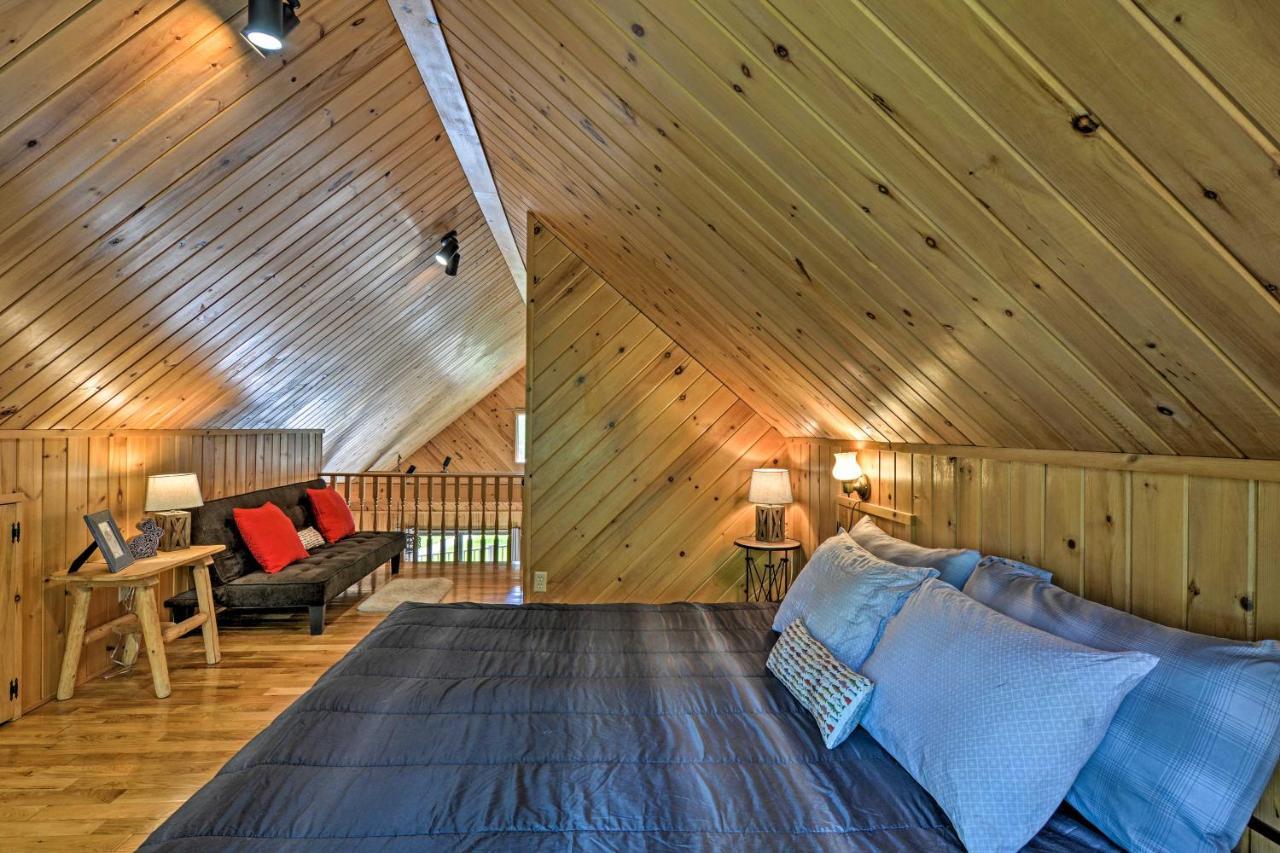 Riverfront Traverse City Cabin Fish, Kayak And Tube מראה חיצוני תמונה
