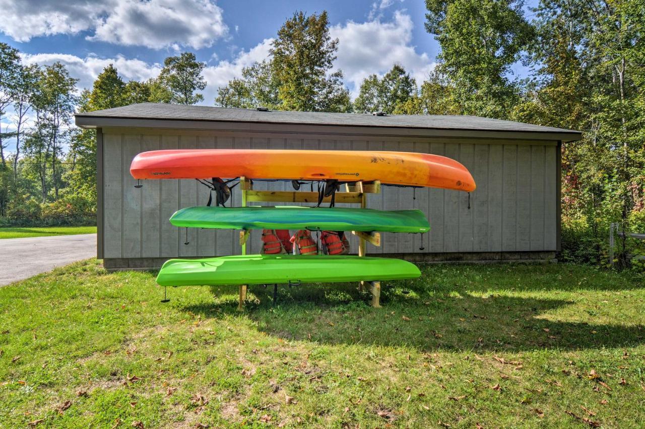 Riverfront Traverse City Cabin Fish, Kayak And Tube מראה חיצוני תמונה